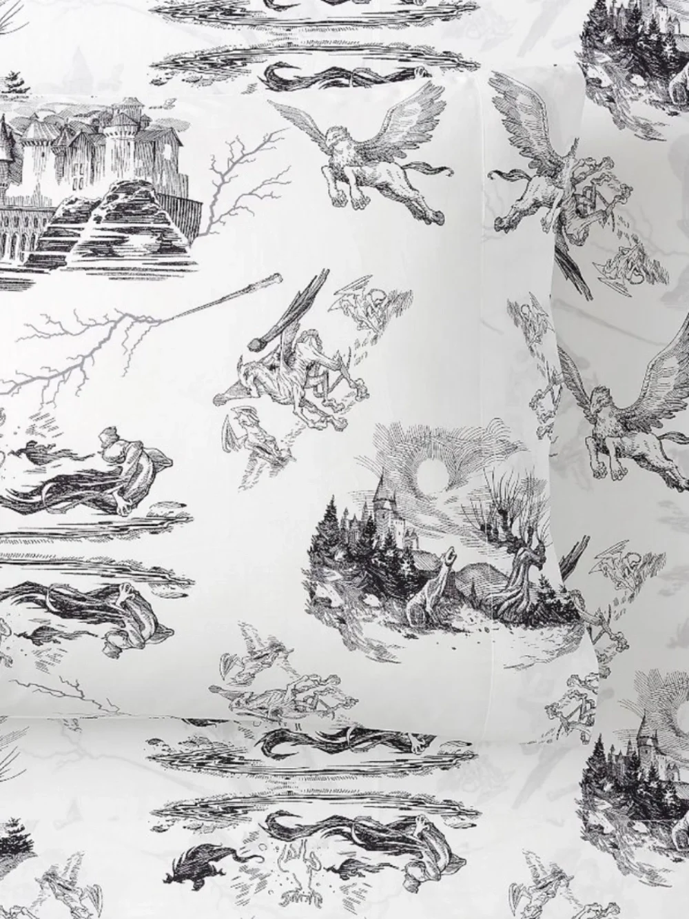 Pottery Barn Teen Harry Potter Etched Scenes Sheet Set - Size Twin XL(like new!)